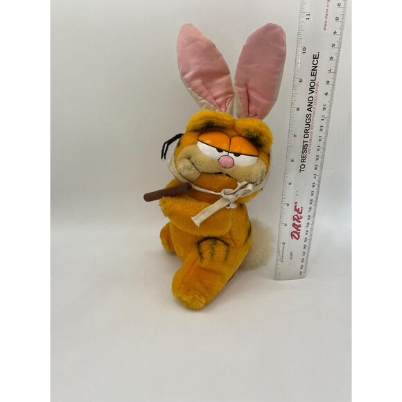 Rare 1981 Easter Bunny Garfield Plush: Vintage Cartoon Cat Collectible by Dakin - Picture 2 of 10